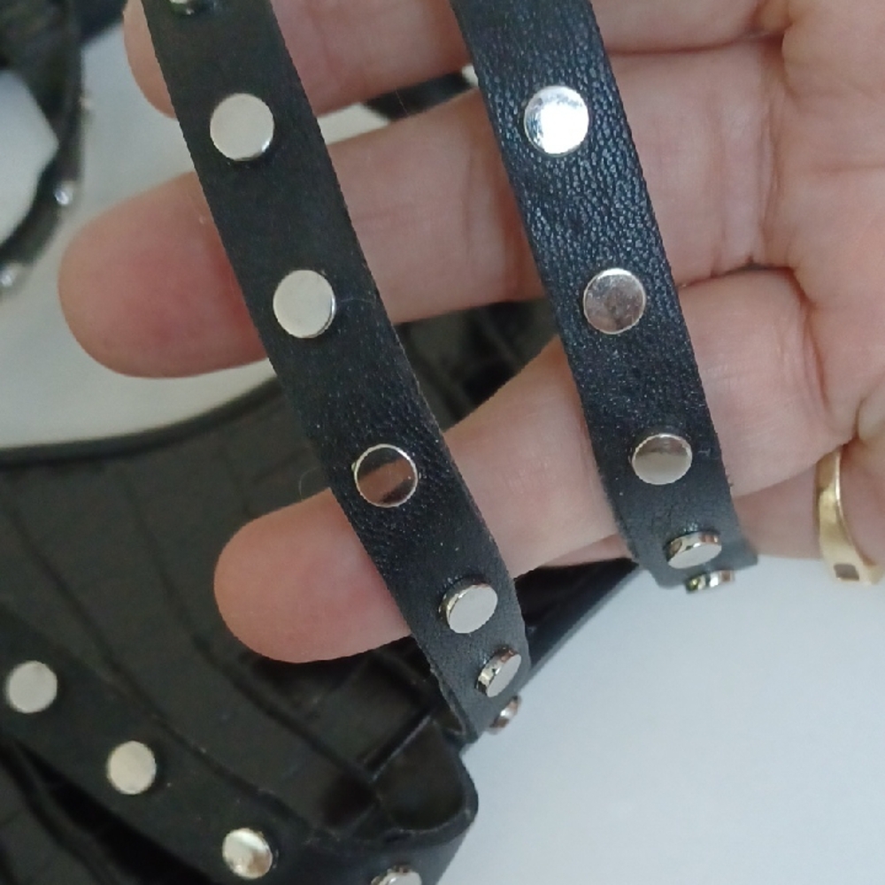 Dolce Vita Black Strappy Sandals with Silver Studs, Size 8 - Picture 4 of 11